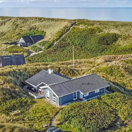 3 Bedroom Amazing In Hvide Sande